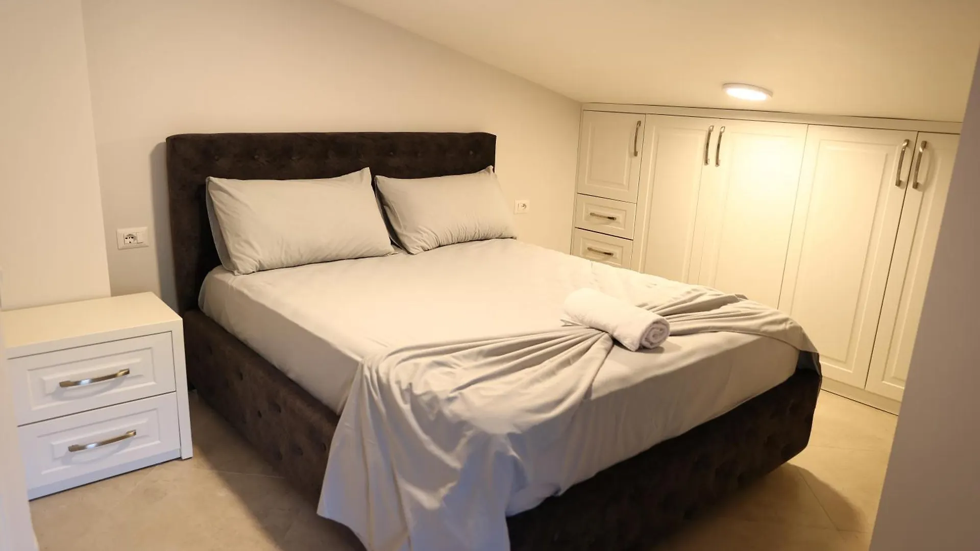 Luxury Villa 2 Km From The Sea Durres