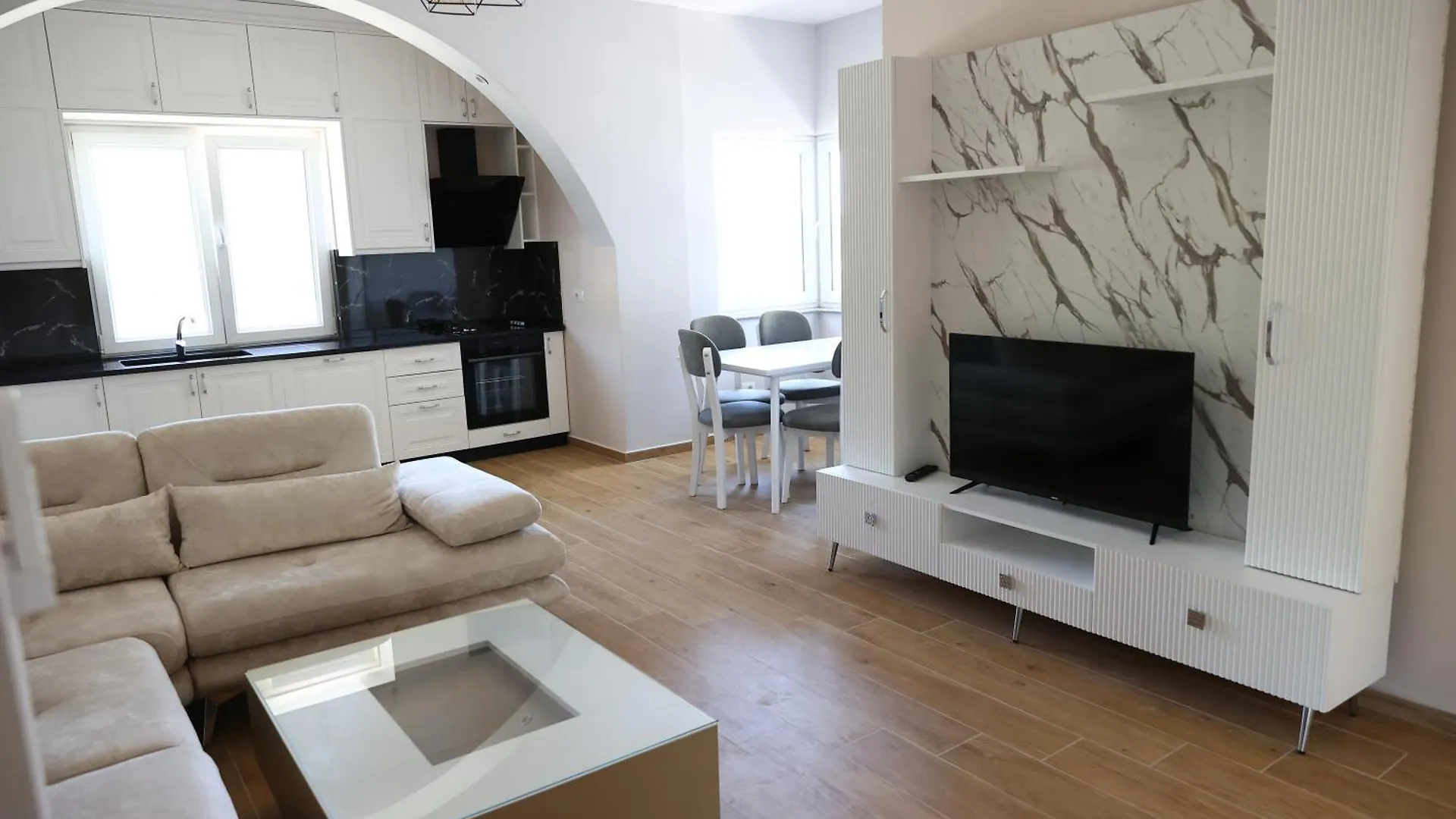 Luxury Villa 2 Km From The Sea Durres