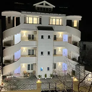 Herta Durres